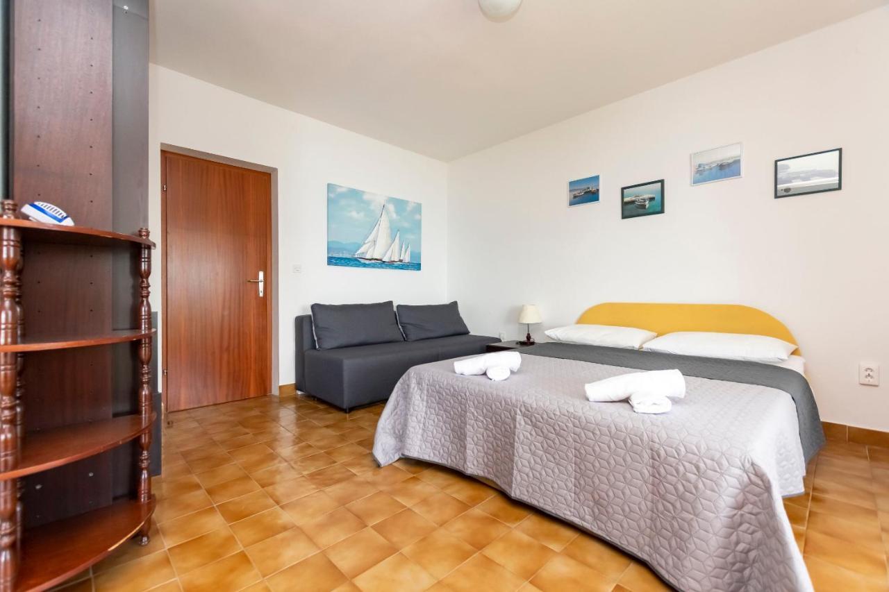 מימיצה Apartments Djani מראה חיצוני תמונה